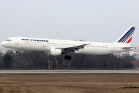 F-GTAJ @ LSGG - Landing rwy 23 - by Shunn311