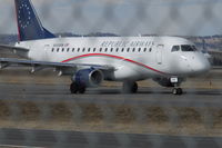 N869RW @ BIL - Embraer 170 @ BIL