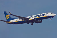 EI-DHH @ EGKK - On approach to Gatwick