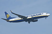 EI-DYC @ EGKK - On approach to Gatwick