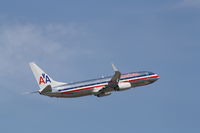 N846NN @ KFLL - Boeing 737-800 - by Mark Pasqualino