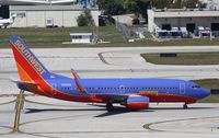 N938WN @ KFLL - Boeing 737-700 - by Mark Pasqualino