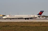 N910DN @ KMIA - MD-90-30 - by Mark Pasqualino