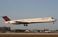 N940DL @ KMIA - MD-88