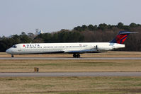 N906DL @ ORF - Delta Air Lines N906DL (FLT DAL1575) rolling out on RWY 5 after arrival from Hartsfield-Jackson Atlanta Int'l (KATL).