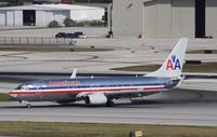 N847NN @ KFLL - Boeing 737-800 - by Mark Pasqualino