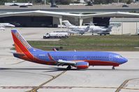 N386SW @ KFLL - Boeing 737-300 - by Mark Pasqualino