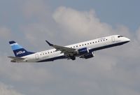 N267JB @ KFLL - ERJ 190-100 IGW