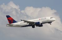 N359NB @ KFLL - Airbus A319 - by Mark Pasqualino