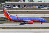 N489WN @ KFLL - Boeing 737-700 - by Mark Pasqualino