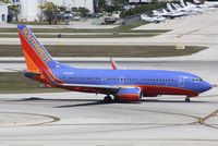 N423WN @ KFLL - Boeing 737-700 - by Mark Pasqualino