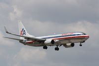 N930AN @ KMIA - Boeing 737-800 - by Mark Pasqualino