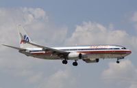 N926AN @ KMIA - Boeing 737-800 - by Mark Pasqualino