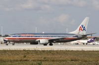 N914AN @ KMIA - Boeing 737-800 - by Mark Pasqualino