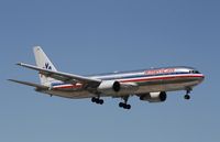 N7375A @ KMIA - Boeing 767-300
