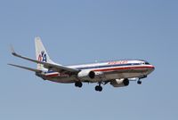 N918AN @ KMIA - Boeing 737-800 - by Mark Pasqualino