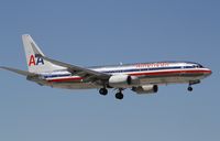 N980AN @ KMIA - Boeing 737-800 - by Mark Pasqualino
