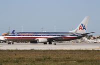N918AN @ KMIA - Boeing 737-800 - by Mark Pasqualino