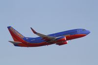 N939WN @ KFLL - Boeing 737-700 - by Mark Pasqualino