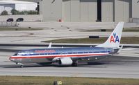 N859NN @ KFLL - Boeing 737-800 - by Mark Pasqualino