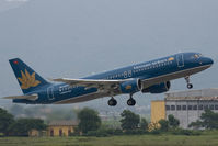 VN-A304 @ VVNB - off from HAN to DAD - by Bill Mallinson