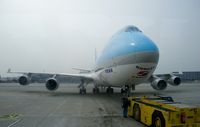 HL7438 @ LOWW - I like the Jumbo...