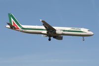 EI-IXF @ EBBR - Flight AZ156 is descending to RWY 02 - by Daniel Vanderauwera