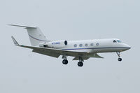 N794ME @ EIDW - Landing Rwy 10 at EIDW