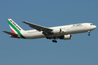 I-AIGJ @ VIE - Air Italy - by Chris Jilli