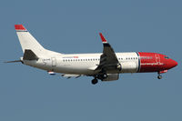 LN-KHB @ VIE - Norwegian - by Chris Jilli