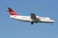 HB-IXU @ EBBR - Arrival of flight LX778 to RWY 02