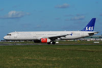 LN-RKI @ EIDW - Departing off Rwy 28.