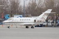 HZ-A8 @ LOWW - Hawker 900