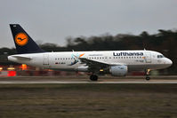 D-AILU @ EDDF - Lufthansa - by Artur Bado?