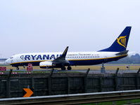 EI-DPL @ EIDW - Ryanair - by Chris Hall