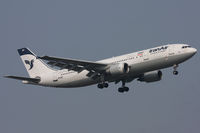EP-IBC @ EGLL - LHR Trip - by Peter Pabel