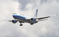 N663UA photo, click to enlarge