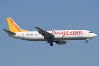 TC-APR @ LOWW - Pegasus 737-400 - by Andy Graf-VAP