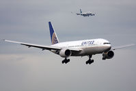 N222UA @ LAX - In the new scheme, United Airlines N222UA, UAL988 from Denver Intl (KDEN) on approach to RWY 7R while ANZ6 from Auckland is simultaneously approaching RWY 6L.