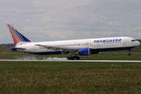 EI-UNF @ VIE - Transaero - by Chris Jilli