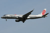 OE-IHC @ VIE - NIKI - by Chris Jilli