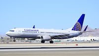 N33292 @ KLAS - Continental Airlines Boeing 737-824 N33292 (cn 33455/1622)

Las Vegas - McCarran International (LAS / KLAS)
USA - Nevada, March 31, 2011
Photo: Tomás Del Coro - by Tomás Del Coro