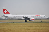 HB-IJE @ EIDW - Lining up r/w 10 - by Robert Kearney