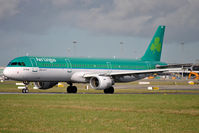EI-CPE @ EIDW - Lining up r/w 28 - by Robert Kearney