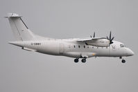 G-BWWT @ EIDW - On short finals for r/w 10 - by Robert Kearney