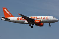 G-EZBT @ EDDL - EasyJet - by Air-Micha