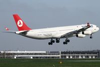 TC-JDJ @ EHAM - . - by Jeroen Stroes