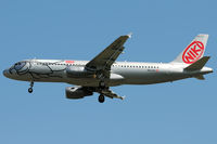 OE-LEA @ VIE - NIKI - by Chris Jilli