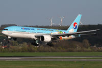 HL7752 @ VIE - Korean Air - by Joker767