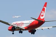 D-AGEN @ LOWW - Air Berlin 737-700 - by Andy Graf-VAP